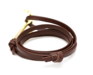 brown-leather-gold-anchor-bracelet